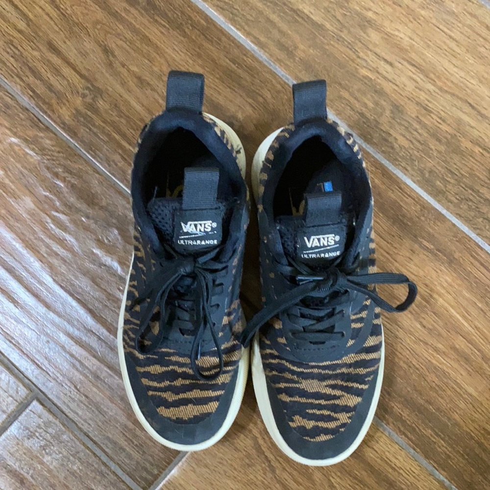 Vans UltraRange UltraCush fit more like a size W4.5